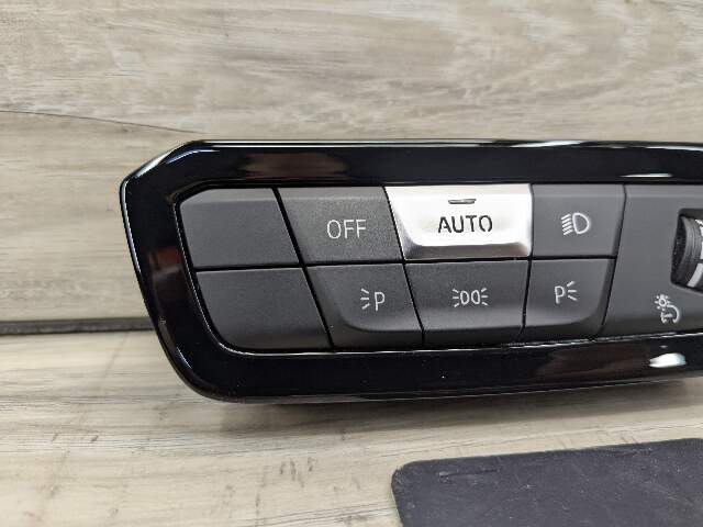 OEM BMW G20 G22 G23 G26 G42 G80 G82 G83 Headlight Control Switch Light Module