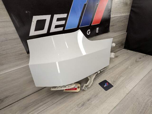 09-13 OEM BMW E70 X5M Rear Right Passenger Side Bumper Cover Assembly White 300