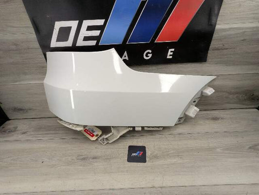 09-13 OEM BMW E70 X5M Rear Right Passenger Side Bumper Cover Assembly White 300