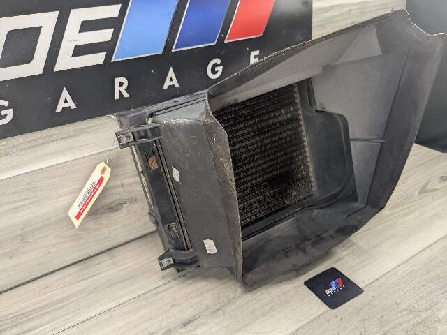 10-14 OEM BMW E70 E71 X5M X6M Left Engine S63 Oil Cooler Assembly w/ Bracket