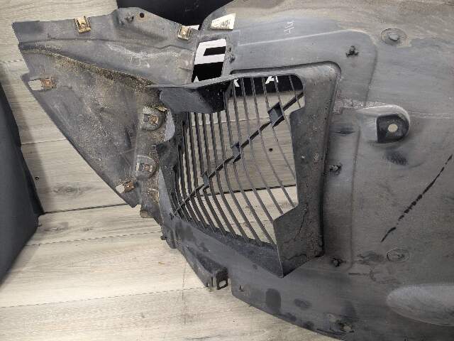 10-13 OEM BMW E70 E71 X5M X6M Front Left Driver Fender Liner Wheel Splash Shield