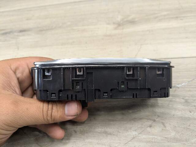 19-25 OEM BMW G20 G22 G23 G26 G42 AC Rear Heater Climate Control Switch Panel