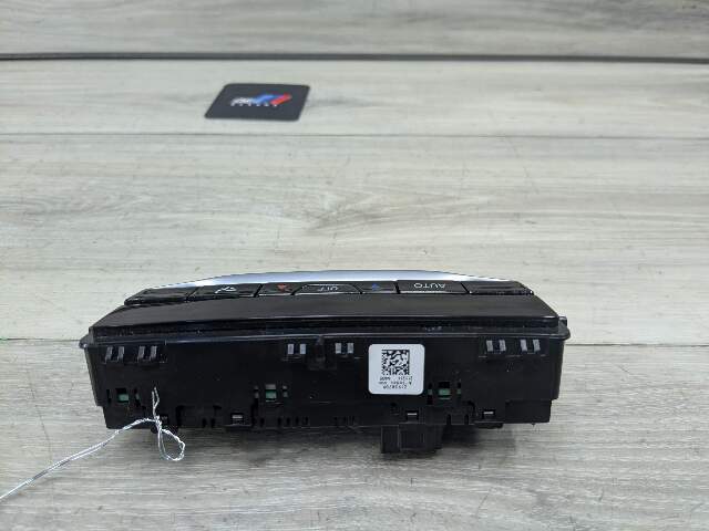 19-25 OEM BMW G20 G22 G23 G26 G42 AC Rear Heater Climate Control Switch Panel