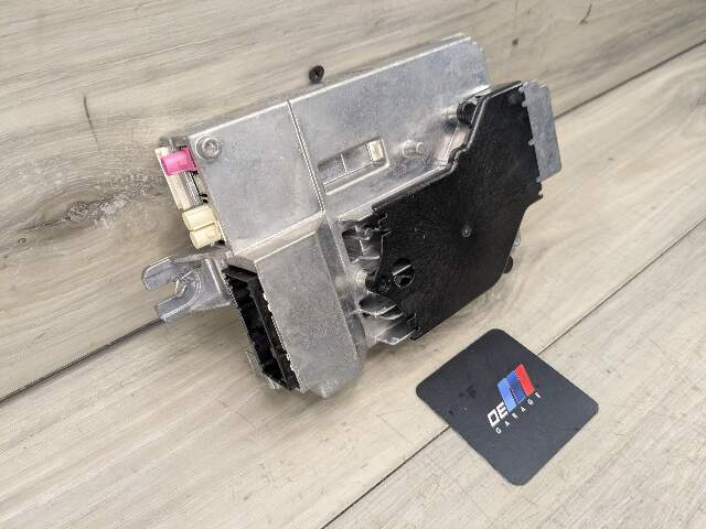 OEM BMW F90 G01 G05 G20 G26 G30 Radio Audio Sound Amplifier Control Module SDARS