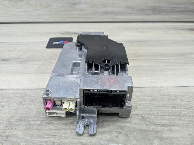 OEM BMW F90 G01 G05 G20 G26 G30 Radio Audio Sound Amplifier Control Module SDARS
