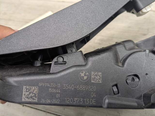 19-25 OEM BMW G80 G82 G83 G05 G06 G07 X5 Accelerator Throttle Gas Pedal