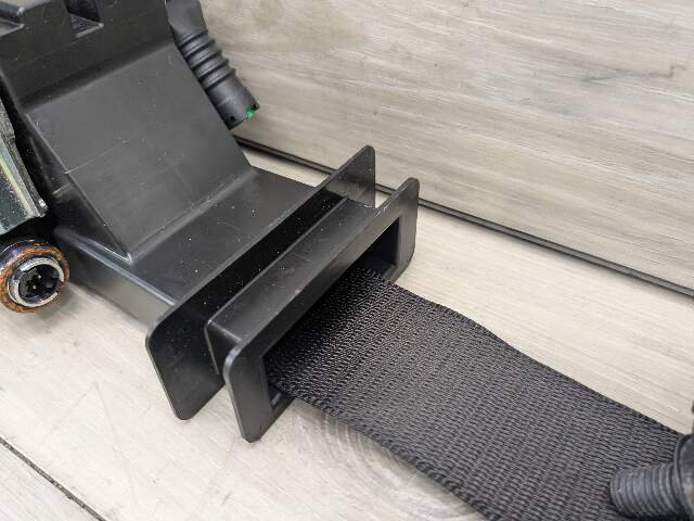 19-24 OEM BMW G20 G26 G80 Front Right Passenger Seat Belt Seatbelt Retractor