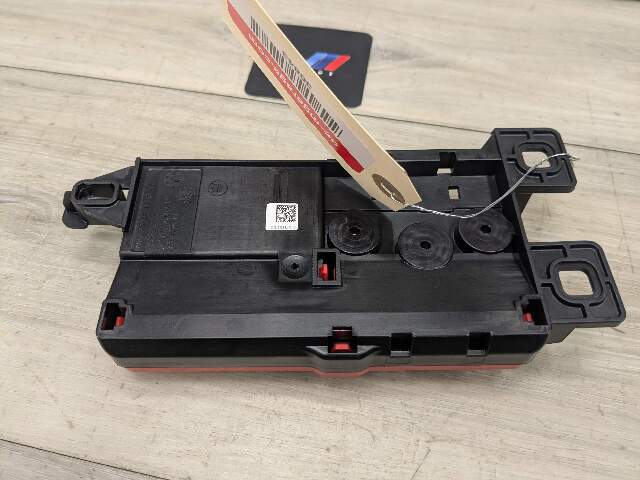 OEM BMW G20 G26 G80 330 M340 Positive Battery Junction Terminal Control Fuse Box