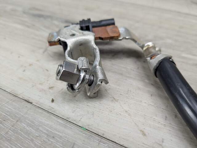 OEM BMW G05 G06 G07 G20 G22 G23 G26 G42 Negative Cable Terminal IBS Sensor Black