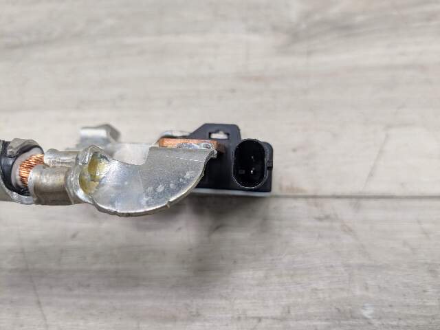 OEM BMW G05 G06 G07 G20 G22 G23 G26 G42 Negative Cable Terminal IBS Sensor Black