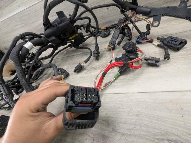 OEM BMW G11 G12 750 G30 M550 AWD Engine N63R Wiring Wire Harness Module 1-4