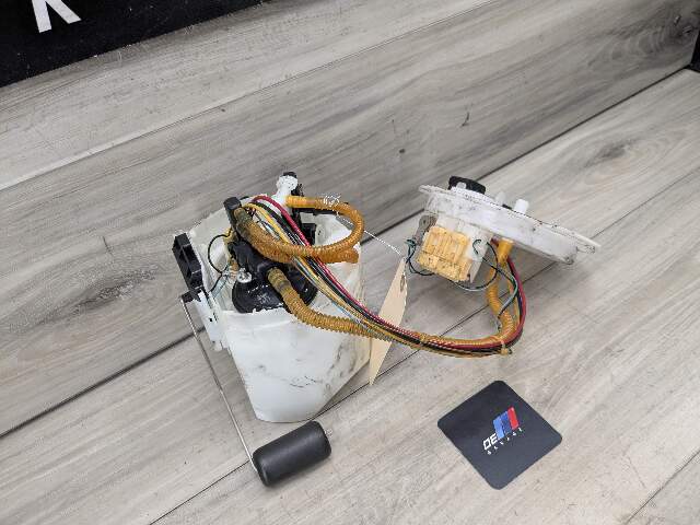 OEM BMW G20 G22 G23 G26 G42 Gas Tank Mounted Fuel Pump Sending Unit Assembly