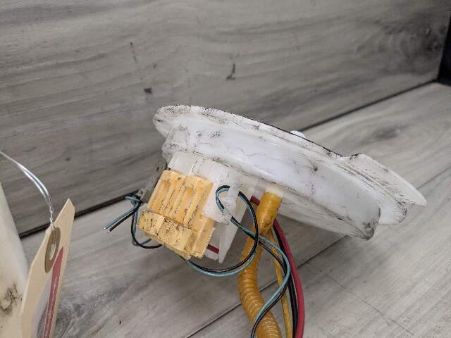 OEM BMW G20 G22 G23 G26 G42 Gas Tank Mounted Fuel Pump Sending Unit Assembly
