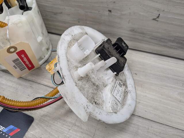 OEM BMW G20 G22 G23 G26 G42 Gas Tank Mounted Fuel Pump Sending Unit Assembly