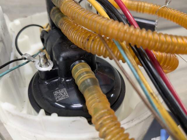 OEM BMW G20 G22 G23 G26 G42 Gas Tank Mounted Fuel Pump Sending Unit Assembly