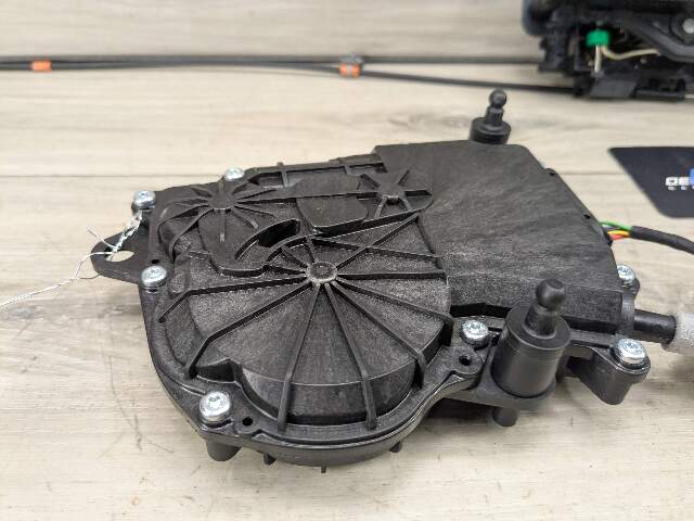 OEM BMW G06 G26 X6 430 M440 i4 Trunk Liftgate Tailgate Power Lock Latch Actuator