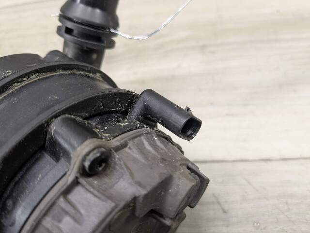 OEM BMW G01 G05 G20 G22 G26 Engine B46 B58 Auxiliary Electric Water Pump Cooling