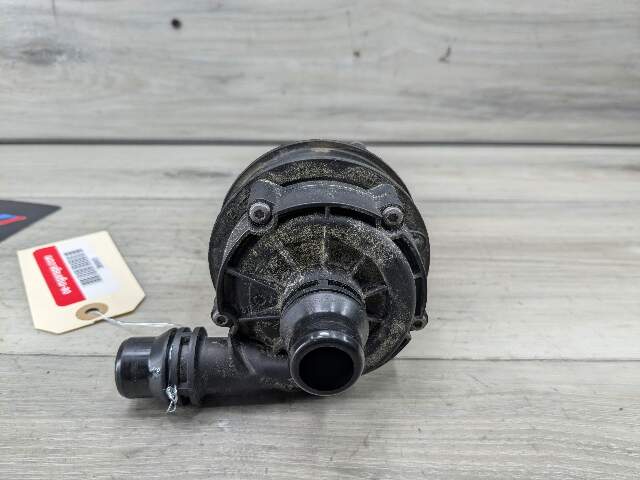 OEM BMW G01 G05 G20 G22 G26 Engine B46 B58 Auxiliary Electric Water Pump Cooling