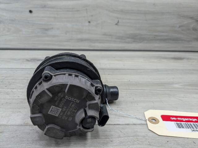 OEM BMW G01 G05 G20 G22 G26 Engine B46 B58 Auxiliary Electric Water Pump Cooling