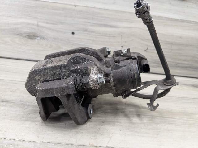OEM BMW G20 G22 G23 G26 G42 330 M340 430 M440 FRONT Left Driver Brake Caliper