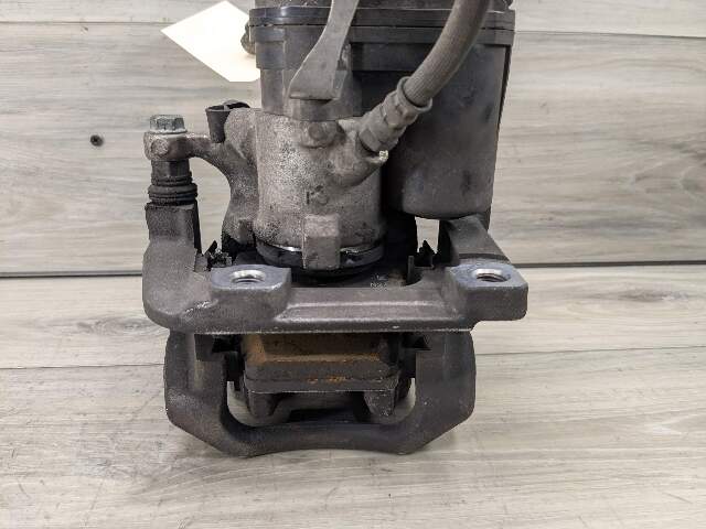 OEM BMW G20 G22 G23 G26 G42 330 M340 430 M440 FRONT Left Driver Brake Caliper