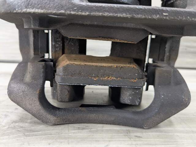 OEM BMW G20 G22 G23 G26 G42 330 M340 430 M440 FRONT Left Driver Brake Caliper