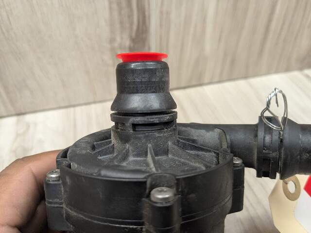 16-24 OEM BMW F90 G11 G12 G30 M5 Engine Electric Auxiliary Water Coolant Pump