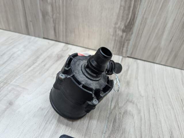 OEM BMW F90 F93 G11 G12 G16 G30 M5 Engine Electric Auxiliary Water Coolant Pump