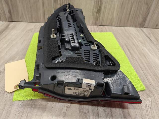 16-19 OEM BMW G11 G12 740 750 Rear Left Driver Side LED Inner Stop Tail Light