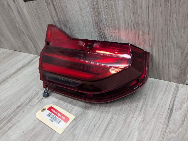 16-19 OEM BMW G11 G12 740 750 Rear Left Driver Side LED Inner Stop Tail Light