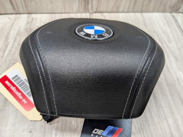 OEM BMW G11 G12 G14 G16 Front Driver Black Leather Steering Wheel Airbag Air Bag