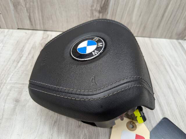 OEM BMW G11 G12 G14 G16 Front Driver Black Leather Steering Wheel Airbag Air Bag