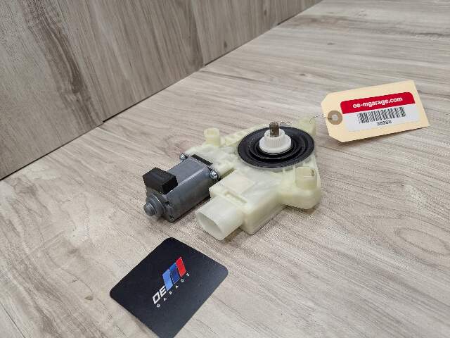 16-19 OEM BMW G01 G12 740 750 FRONT LEFT Driver Door Window Regulator Motor