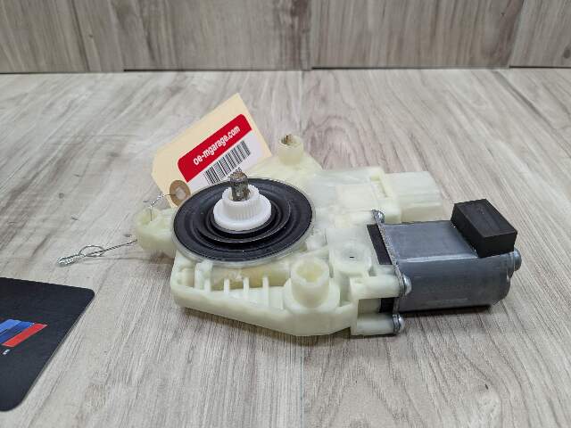 16-19 OEM BMW G01 G12 740 750 FRONT LEFT Driver Door Window Regulator Motor