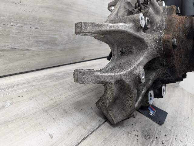 12-24 OEM BMW G26 430 M440 REAR Left Driver Side Knuckle Hub Spindle Bearing