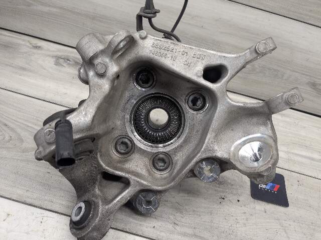 12-24 OEM BMW G26 430 M440 REAR Left Driver Side Knuckle Hub Spindle Bearing