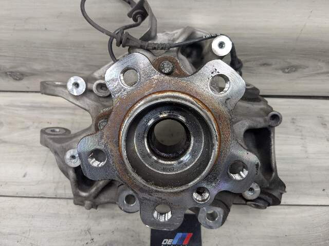 12-24 OEM BMW G26 430 M440 REAR Left Driver Side Knuckle Hub Spindle Bearing