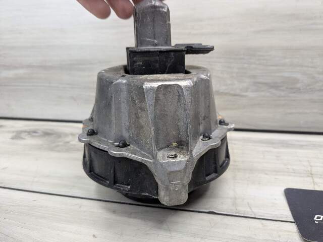 20-24 OEM BMW G20 G22 G23 G26 G42 Left Driver Engine B46 Mount Support Bracket