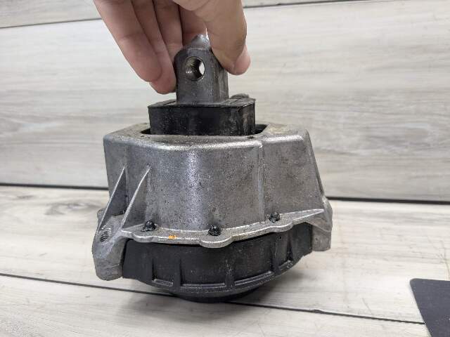 20-24 OEM BMW G20 G22 G23 G26 G42 Left Driver Engine B46 Mount Support Bracket