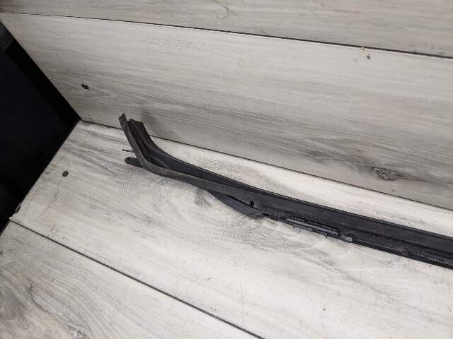 OEM BMW G01 G02 X3 X4 Front Right Passenger Side Windshield Drip Rail Cover Trim