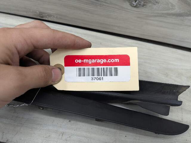 22-24 OEM BMW G26 430 M440 Front Left Right Windshield Side Drip Molding PAIR