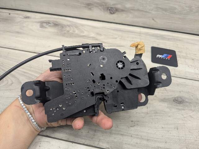 17-24 OEM BMW F44 F90 G20 G30 M5 Rear Trunk Lid Latch Lock Opener Actuator