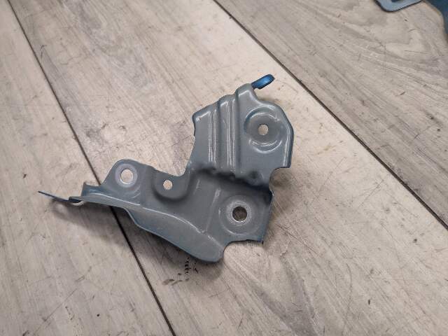 20-24 OEM BMW F44 228 M235 Front Right Passenger Side Fender Bracket SET