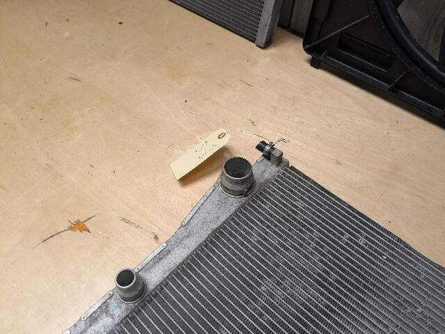 *NOTE* BMW F85 F86 X5M X6M Engine S63R Radiator Condenser Fan Shroud ASSEMBLY