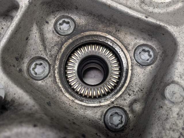 18-24 OEM BMW G01 X3 REAR Right Passenger Side Hub Spindle Knuckle Bearing