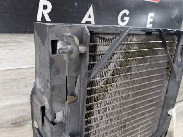 11-18 OEM BMW F10 F06 F12 F13 F01 F02 N55 N63 Engine Oil Cooler Radiator Right