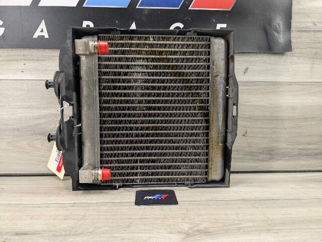 11-18 OEM BMW F10 F06 F12 F13 F01 F02 N55 N63 Engine Oil Cooler Radiator Right