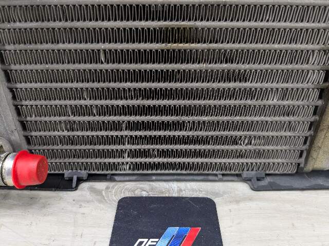 11-18 OEM BMW F10 F06 F12 F13 F01 F02 N55 N63 Engine Oil Cooler Radiator Right