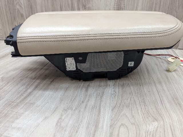 16-19 OEM BMW G11 G12 740 750 M760 Center Console Armrest Beige Leather*