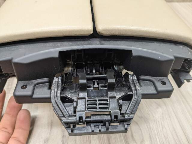 16-19 OEM BMW G11 G12 740 750 M760 Center Console Armrest Beige Leather*